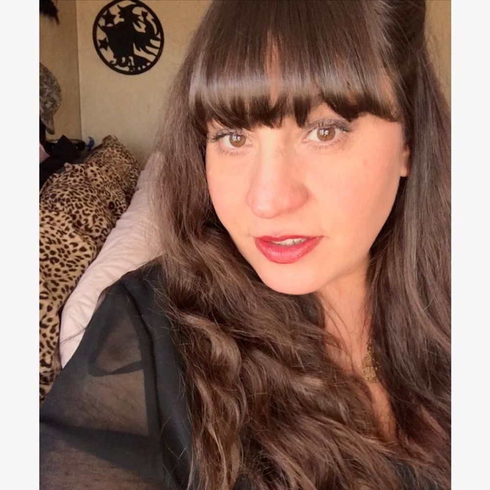 Meet your Posher, Angelita